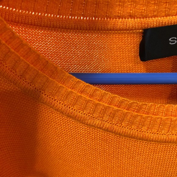 🎉HP🎉 EEUC ST. JOHN Sweater - Picture 8 of 8